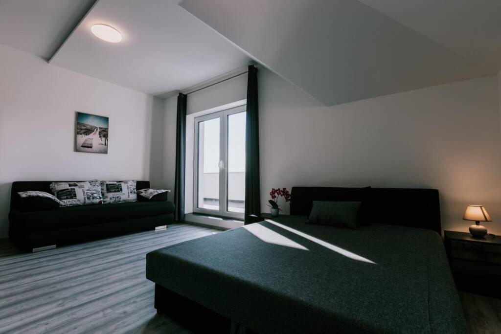 Laura Apartmanhaz Apartment