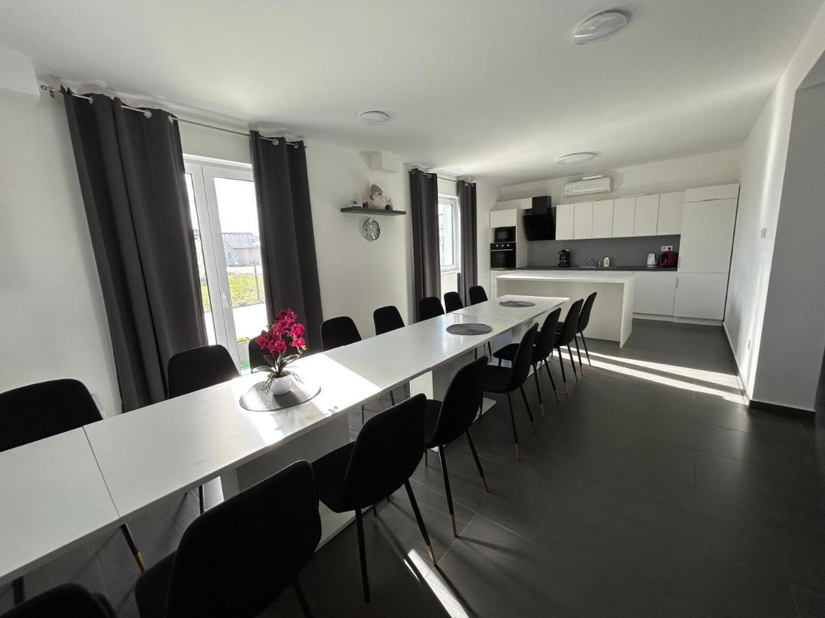 Laura Apartmanhaz Apartment